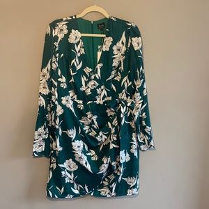NWT Bardot Sorrento Floral Dress / Size 8
